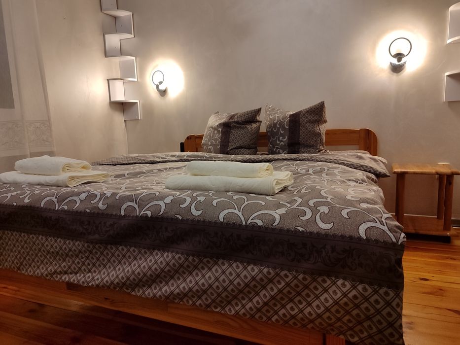 Затишне житло в Яремче: Інтернет без світла, Парковка (Подобово/Довгос