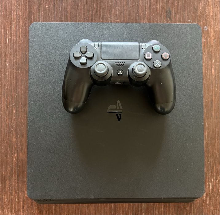 Konsola PS4 slim 500GB