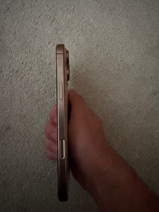 iPhone 16 pro max 256 com capa LV original
