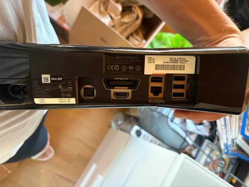 Xbox 360 super slim 250gb konsola 100% sprawna plus zasilacz Xbox