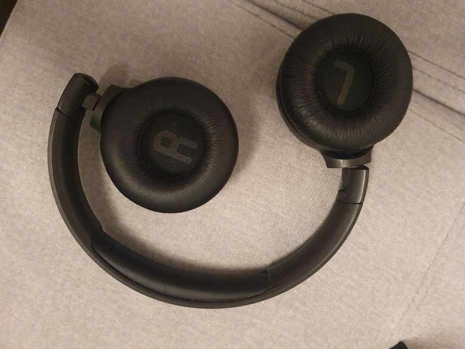 Słuchawki JBL bluetooth