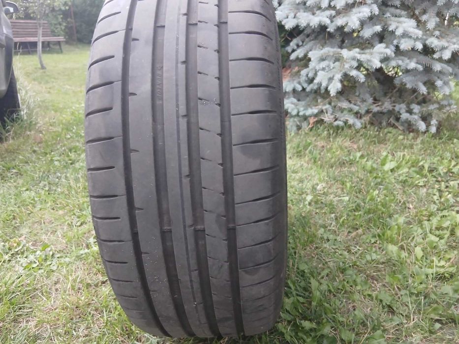 Opony letnie z felgą Dunlop do Peugeot 225/40R18