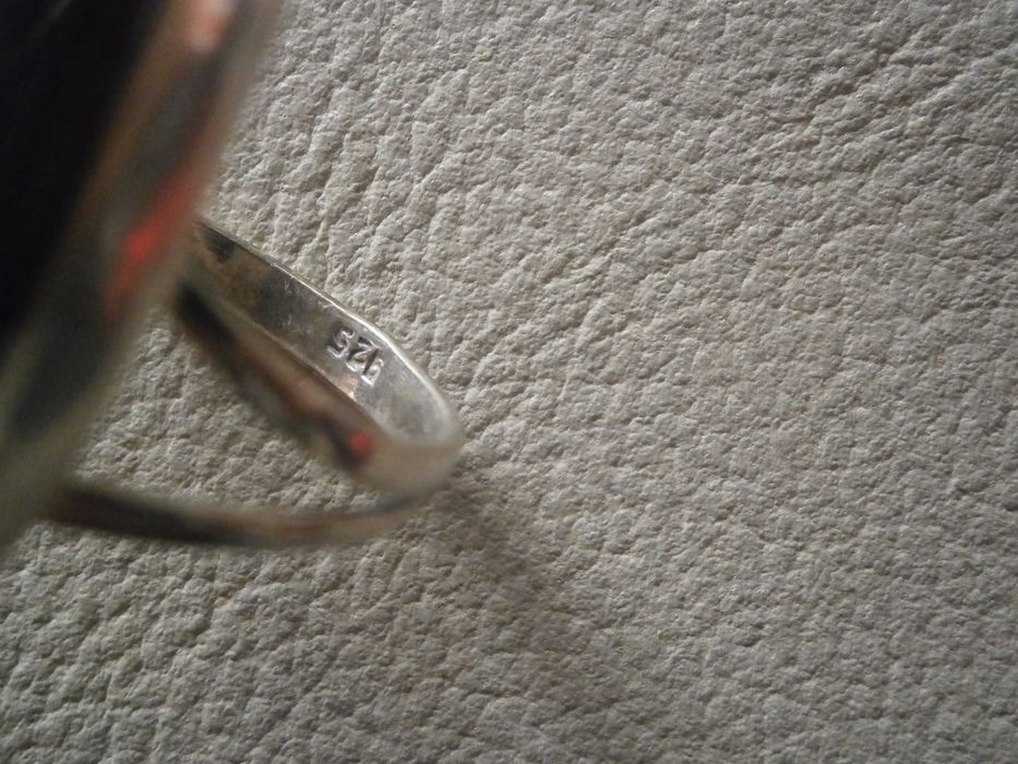 Anel Antigo e Usado em Pedra Natural Semipreciosa Labradorita !!