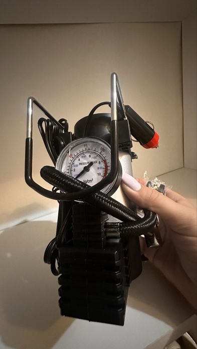 Автомобільний компресор Heavy Duty Air Compressor 12V (965 kPA) від прикурювача [1, 2]