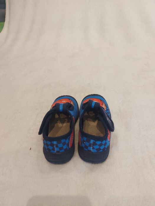 Sprzedam sandałki/kapcie numer 24