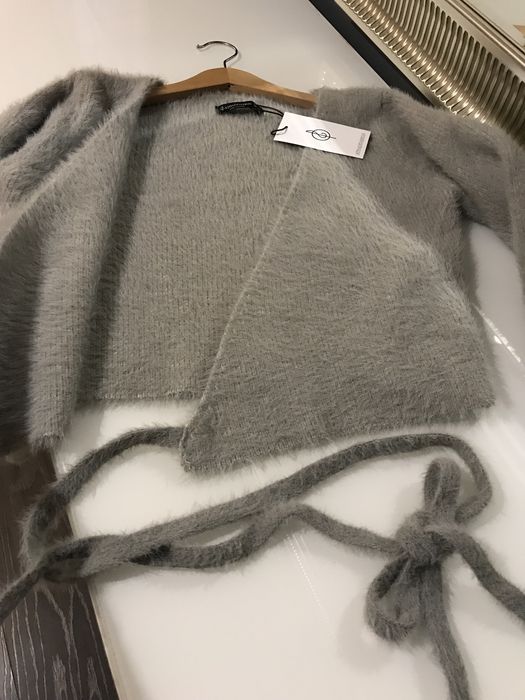 Szary wiązany sweter krótki sweterek sztuczne futerko XS