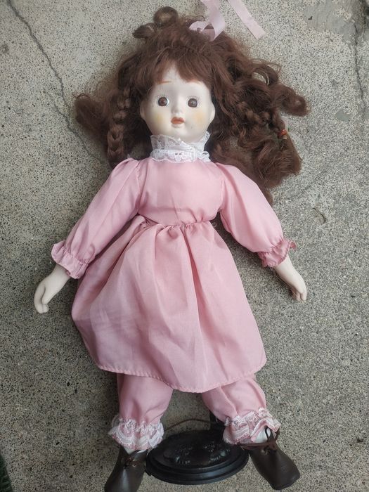 Bonecas em porcelana