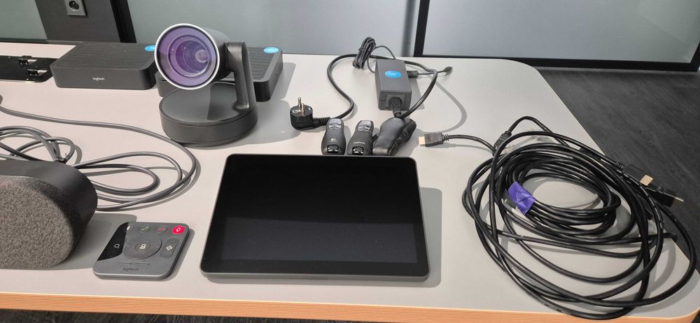 ZESTAW do wideokonferencji Logitech Rally ULTRA HD System
