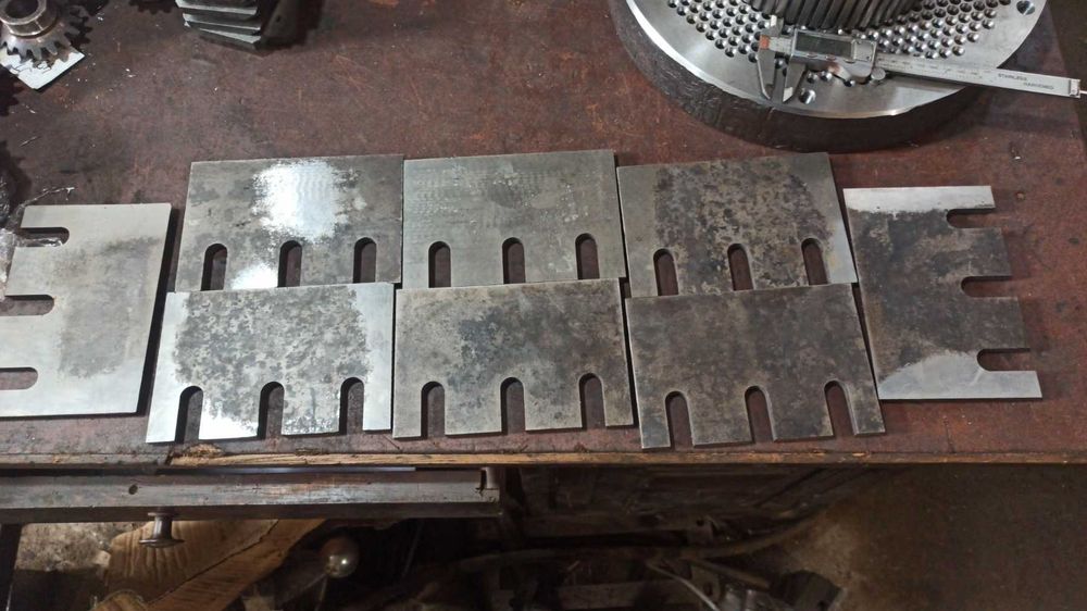 Ножі для промислового обладнання, садового та господарського