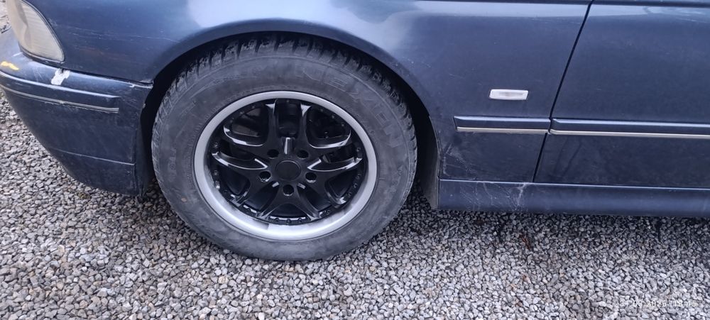 Sprzedam felgi 16 z oponami wielosezonowe