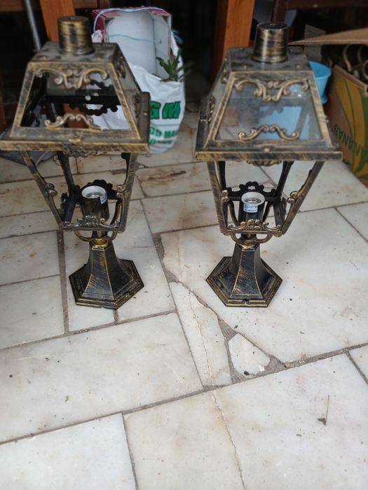 Par de candieiros eléctricos em metal nunca usados