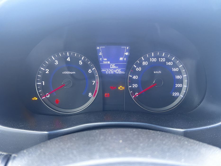 Hyundai Accent 2012