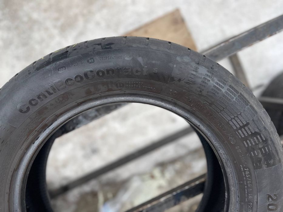 Шини 205/60 r16 літо  Continental