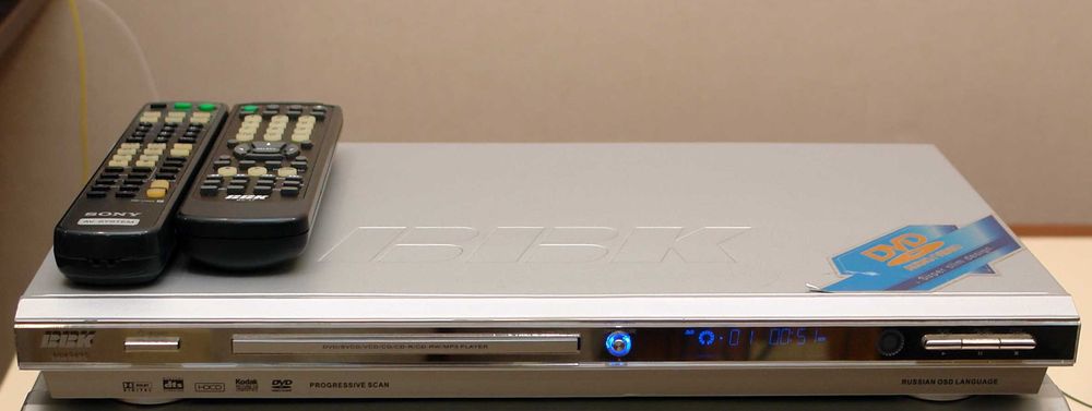 CD/DVD плеер BBK 969S. Пульт ДУ. Всё работает.