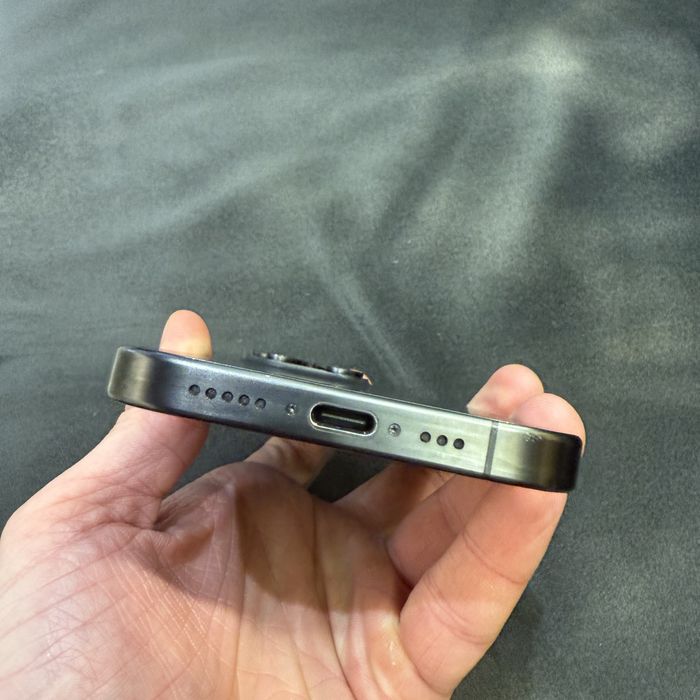 iphone 15 Pro 256 Black