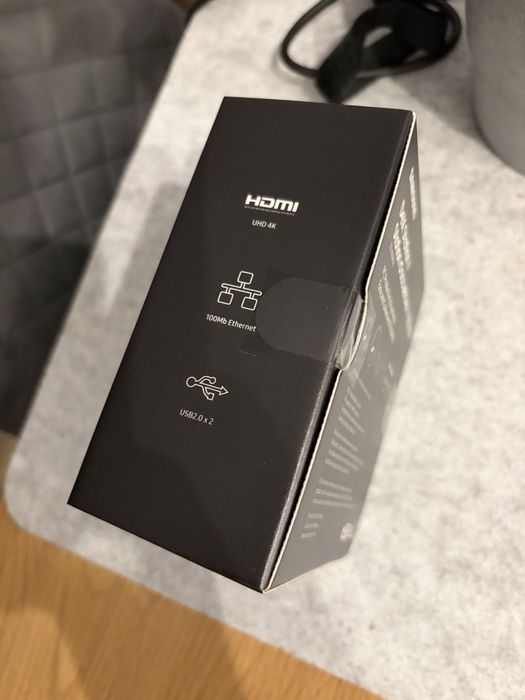 Nowa Stacja dokująca Samsung Dex Station EE-MG950TBEGWW