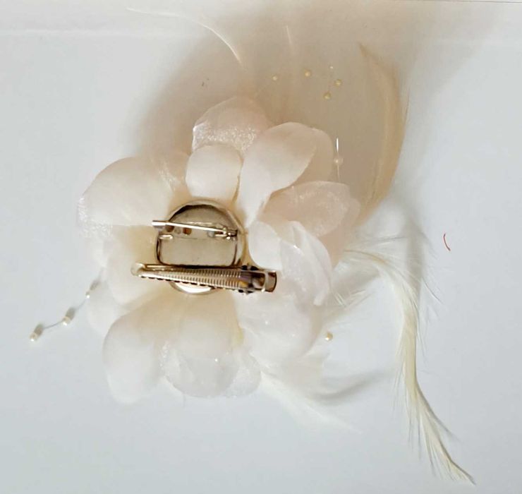 Spinka do włosów, kolor ecru