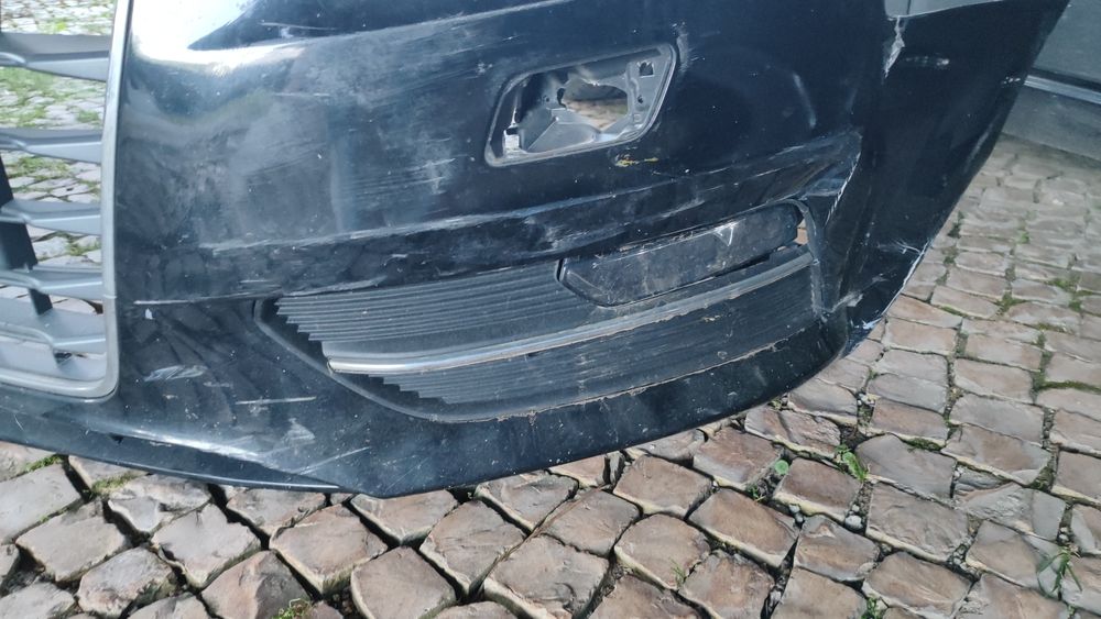 Parachoques A3 8v 2015 danificado