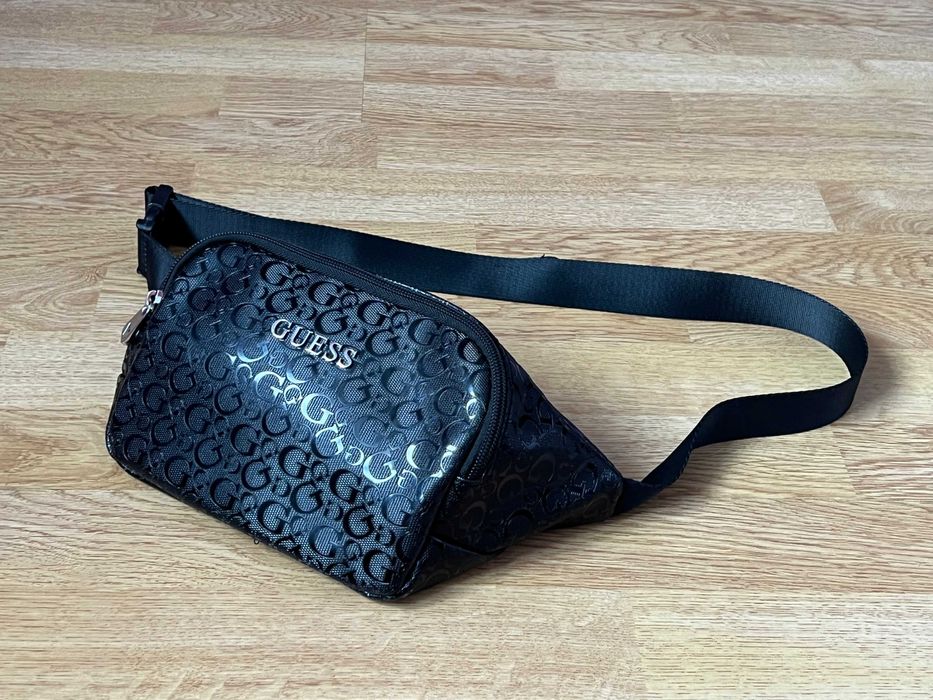 Нова сумка на пояс Guess
