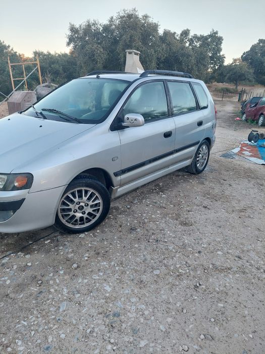 Vendo Mitsubishi Space 1.9