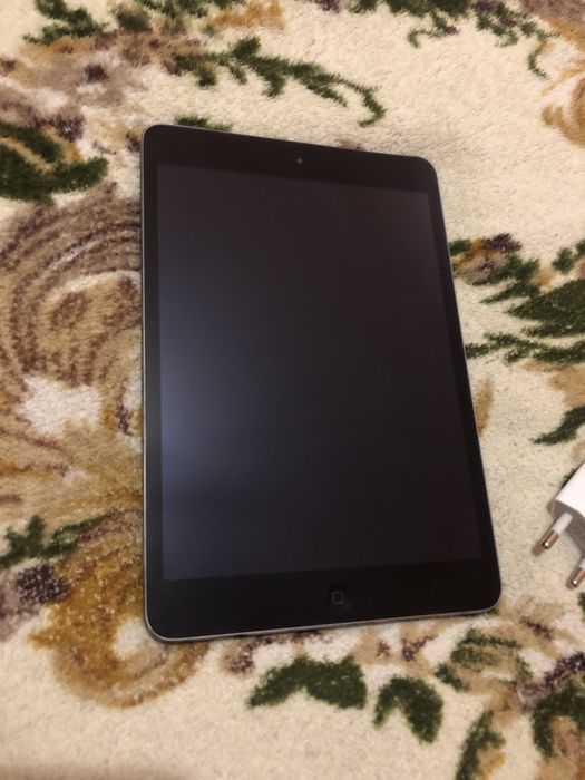 Айпад 7.9 дюймів