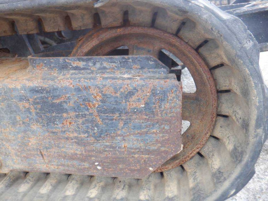 Гусеничний екскаватор HITACHI ZX20UR-5A