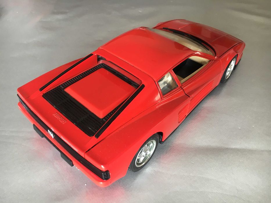 Conjunto de 3 miniaturas Burago escala 1:18 Dodge Ferrari Porsche