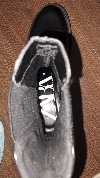 Zara buty, sztyblety z ćwiekami 39