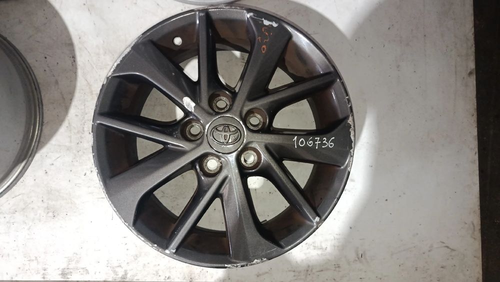 Conjunto de jantes TOYOTA Auris Touring Sports (_E18_)
