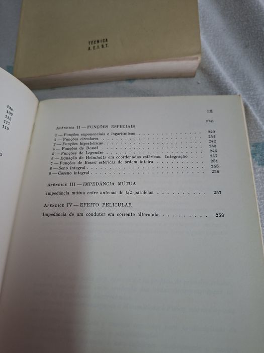 Ondas e Meios Materiais e Radiação Instituto Superior Técnico 2  volumes