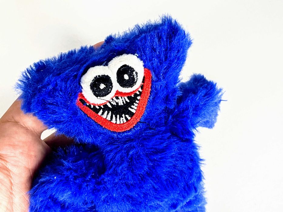 Huggy Wuggy (Toy Factory Magic Select) Peluche do Jogo de Terror