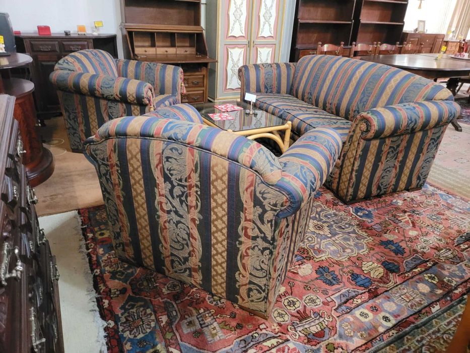 Sofás individuais clássicos - óptimo estado - Valor unitário