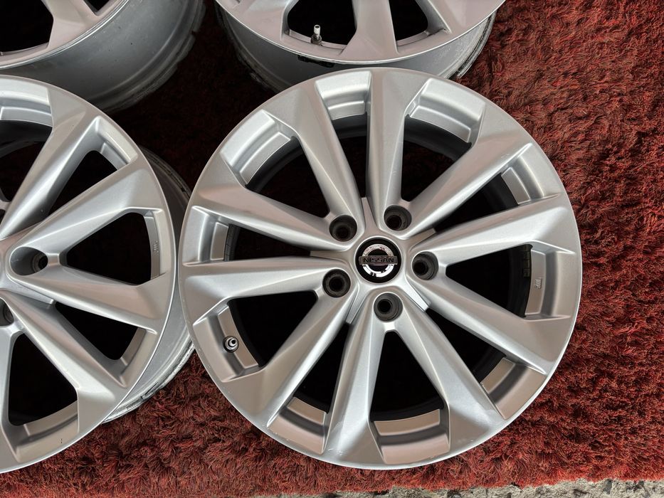 Original Nissan Juke Roque Qashqai X-Trail R17 5x114,3