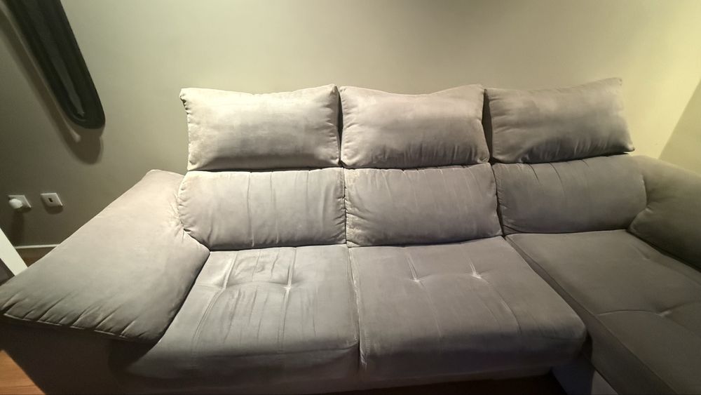 Sofá chaise longue pele cinza