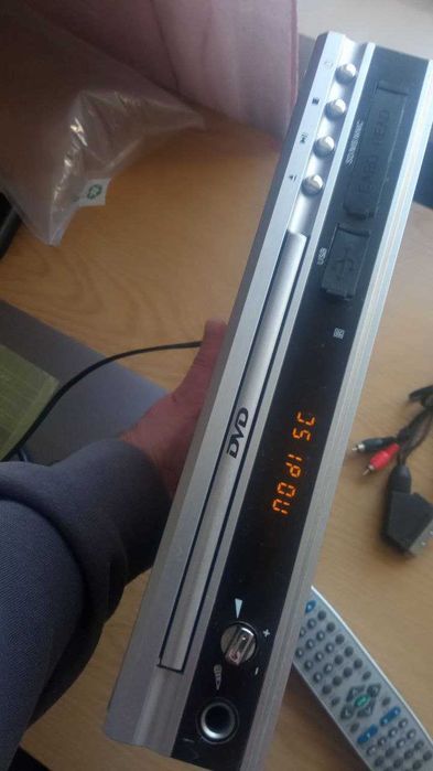 DVD програвач Xoro HSD 2141