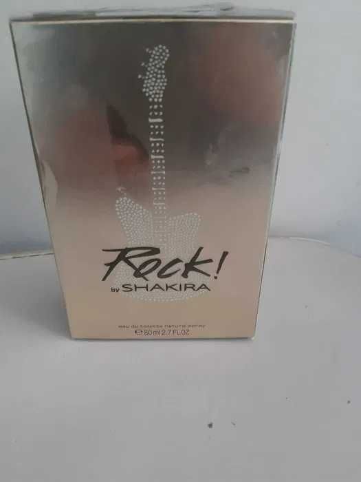 Perfumes  Escada,Burberry, Oscar de la Renta,Shakira
