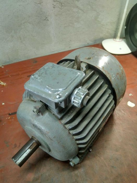 Электродвигатель, електродвигун 4 кВт 3000 обертів