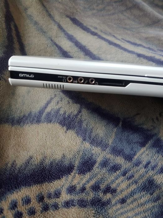 ноутбук futjitsu