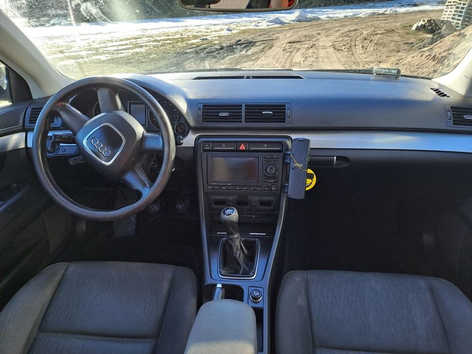 Audi A4 b7 sedan