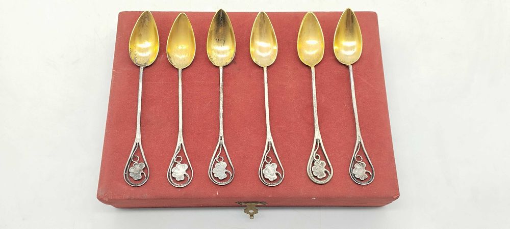 Conjunto de colheres de café Arte Nova em prata