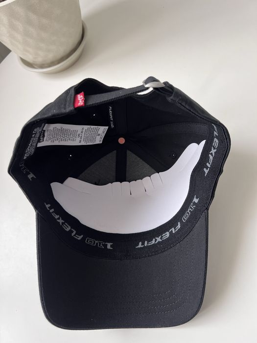 Оригінал ! Бейсболка  Levi’s  Flexfit® Housemark Logo Cap