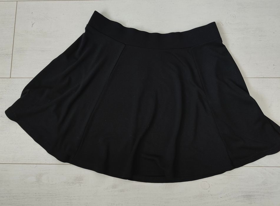 Krótka spódniczka rozm M