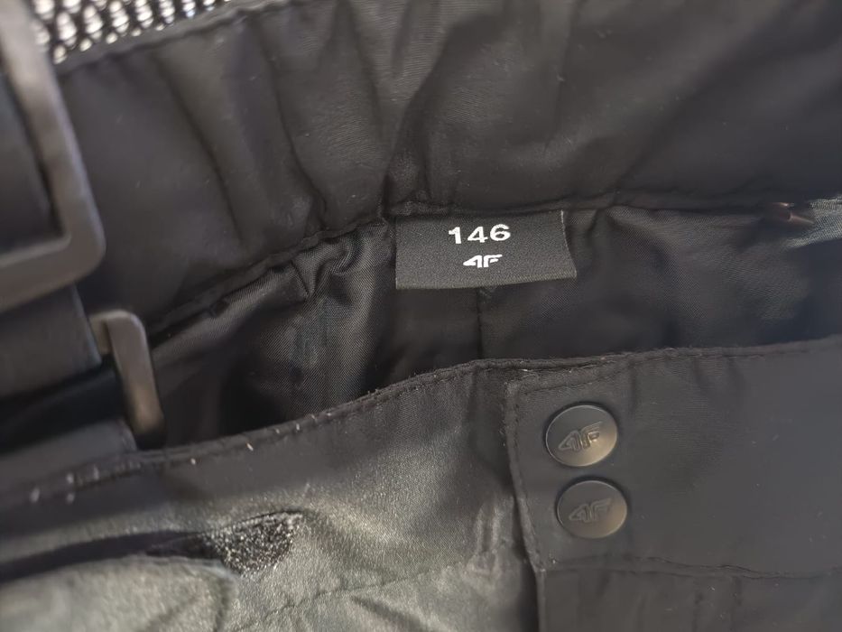 Kurtka i spodnie narciarskie 146 cm 4f