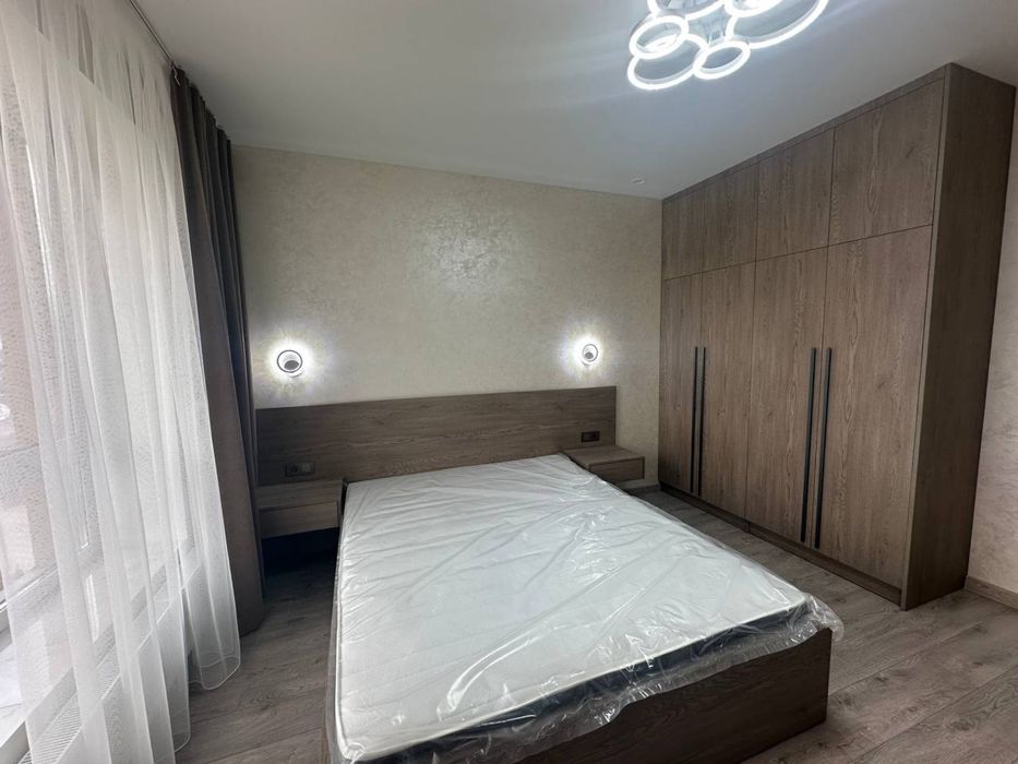 Продам  1-кімнатну  квартиру 44 м2 з ремонтом. вигляд на каштани.  м. Рівне ЖК «Статус»
