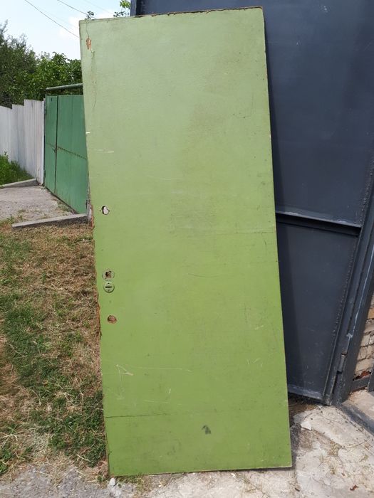 Продам двери разных размеров