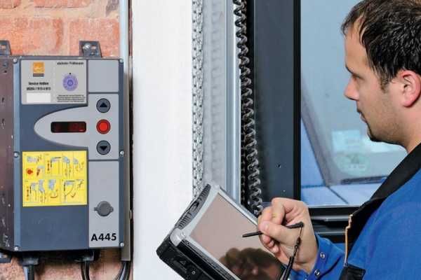 Serwis naprawa przegląd i konserwacja bram garażowych