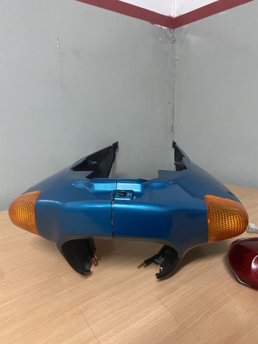 Kawasaki ZZR 1100 Zadupek owiewka prawa lewa kierunkowskazy  90/0