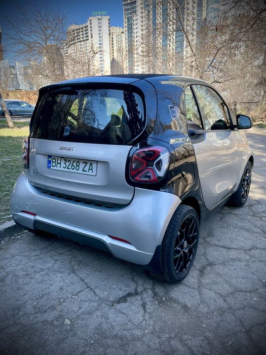 Smart fortwo electrik
