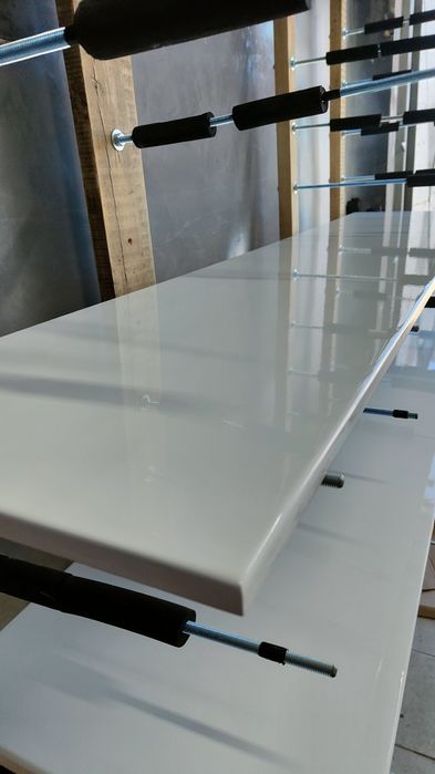 Lakierowanie frontów i Renowacja Mebli