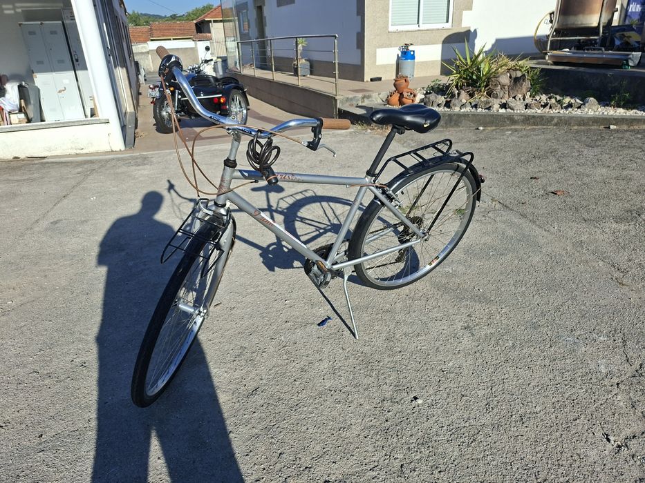Bicicleta citadina roda 700 28